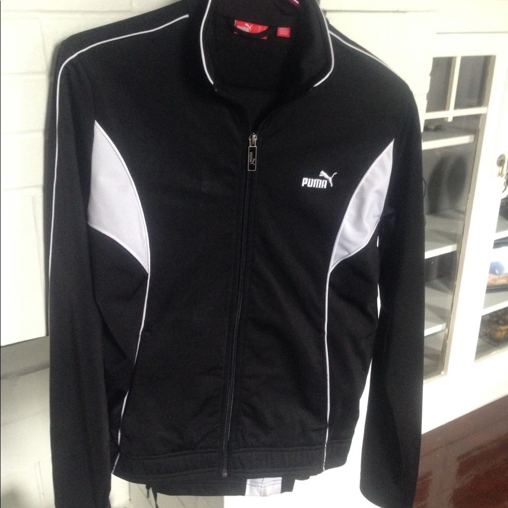 2 piece puma warm up suit.